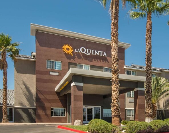 La Quinta Inn & Suites by Wyndham Las Vegas Nellis