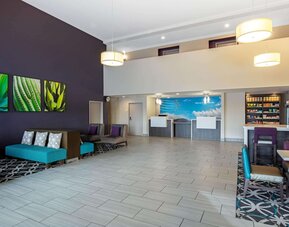La Quinta Inn & Suites by Wyndham Las Vegas Nellis