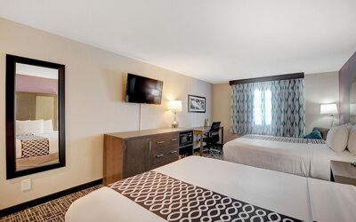 La Quinta Inn & Suites by Wyndham Las Vegas Nellis
