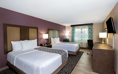 La Quinta Inn & Suites by Wyndham Las Vegas Nellis