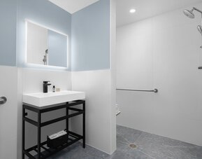 The ENGLISH Hotel, Las Vegas, a Tribute Portfolio Hotel, 21 and over