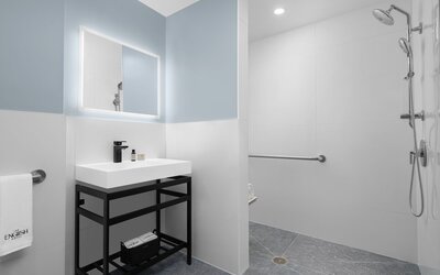 The ENGLISH Hotel, Las Vegas, a Tribute Portfolio Hotel, 21 and over