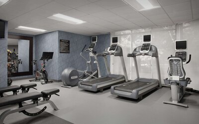 Homewood Suites by Hilton Alexandria / Pentagon South