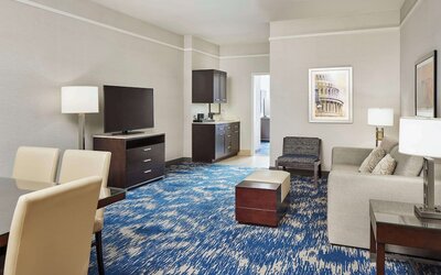 Embassy Suites by Hilton Alexandria Old Town
