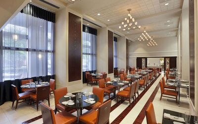 Embassy Suites by Hilton Alexandria Old Town
