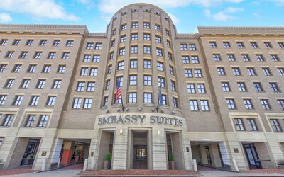Embassy Suites by Hilton Alexandria Old Town