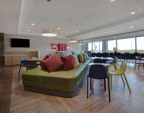 Home2 Suites by Hilton Las Vegas Northwest