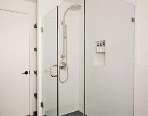 Mint House Washington DC Downtown by Kasa