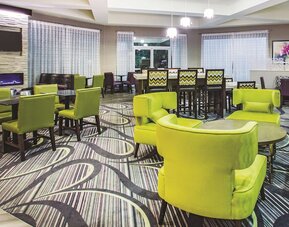 La Quinta Inn & Suites by Wyndham Las Vegas Summerlin Tech