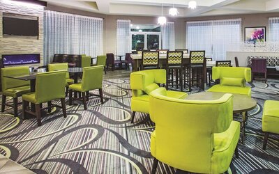 La Quinta Inn & Suites by Wyndham Las Vegas Summerlin Tech