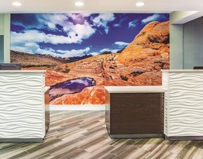 La Quinta Inn & Suites by Wyndham Las Vegas Summerlin Tech