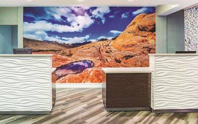 La Quinta Inn & Suites by Wyndham Las Vegas Summerlin Tech