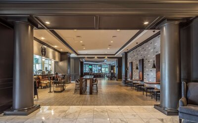 Hilton Alexandria Old Town