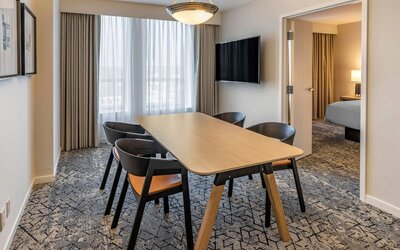 Sheraton Suites Old Town Alexandria