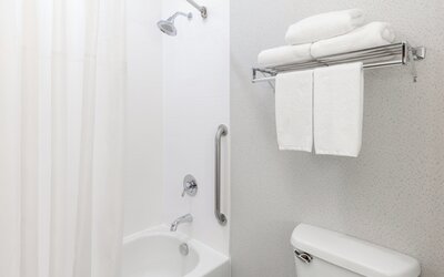 Holiday Inn Express & Suites Las Vegas SW - Spring Valley by IHG