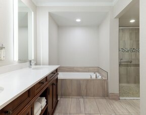Holiday Inn Express & Suites Las Vegas SW - Spring Valley by IHG