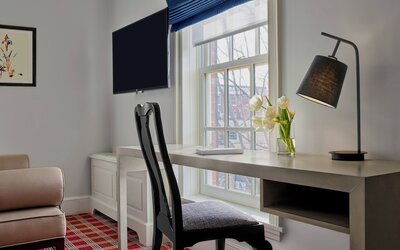 Morrison House Old Town Alexandria, Autograph Collection