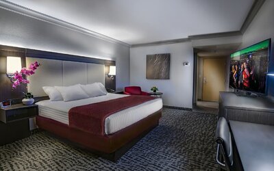 The STRAT Hotel, Casino & Tower