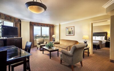 The STRAT Hotel, Casino & Tower