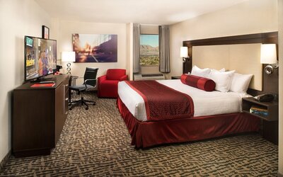 The STRAT Hotel, Casino & Tower