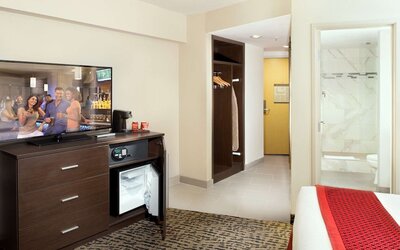 The STRAT Hotel, Casino & Tower