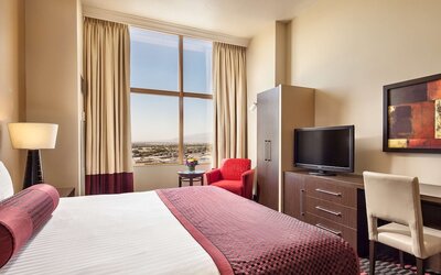 The STRAT Hotel, Casino & Tower