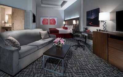 The STRAT Hotel, Casino & Tower