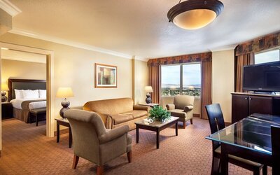 The STRAT Hotel, Casino & Tower
