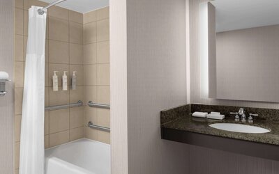 Hilton Garden Inn Bethesda Downtown