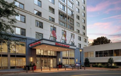 Hilton Garden Inn Bethesda Downtown