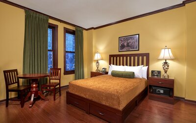 Hotel Apache