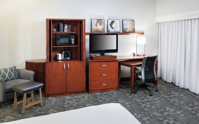 Courtyard by Marriott Alexandria Old Town/Southwest