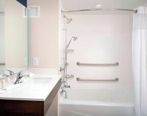 Fairfield Inn & Suites by Marriott Alexandria West/Mark Center