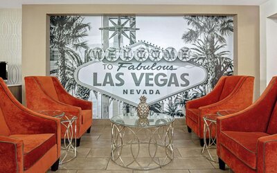 La Quinta Inn & Suites by Wyndham Las Vegas Red Rock
