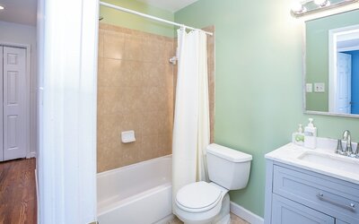 Comfy and Cozy - Min from National Mall