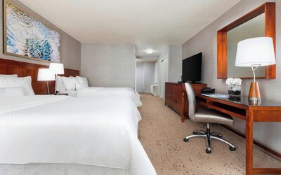 Room, 2 Double Beds, City View