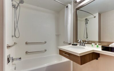 Holiday Inn Franklin - Cool Springs by IHG