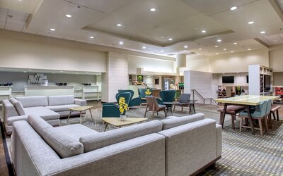 Holiday Inn Hotel & Suites Atlanta Airport-North by IHG