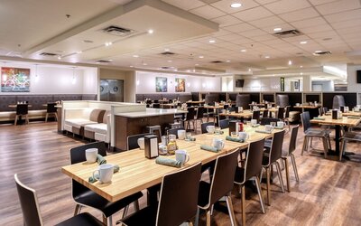 Holiday Inn Hotel & Suites Atlanta Airport-North by IHG