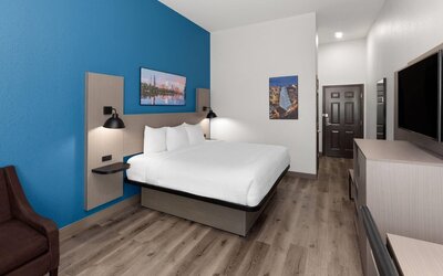 La Quinta Inn & Suites by Wyndham Kyle - Austin South