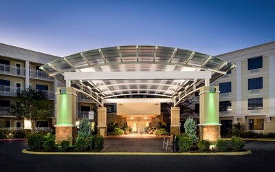 Holiday Inn Hotel & Suites Atlanta Airport-North by IHG