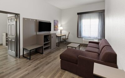 La Quinta Inn & Suites by Wyndham Kyle - Austin South
