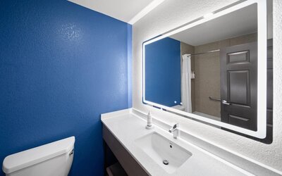La Quinta Inn & Suites by Wyndham Kyle - Austin South