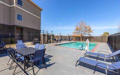 La Quinta Inn & Suites by Wyndham Kyle - Austin South