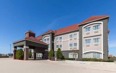 La Quinta Inn & Suites by Wyndham Kyle - Austin South