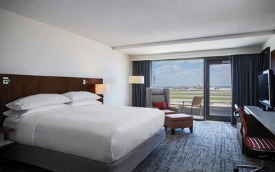 Renaissance Concourse Atlanta Airport Hotel