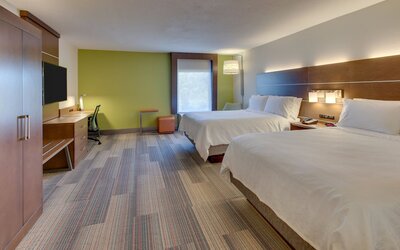 Holiday Inn Express & Suites Atlanta N-Perimeter Mall Area by IHG