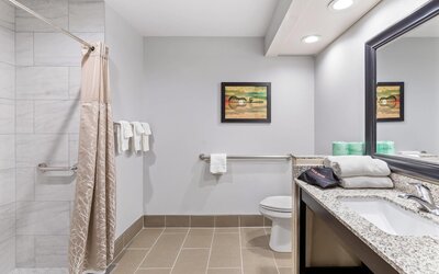 Brentwood Suites Nashville, an Ascend Collection Hotel