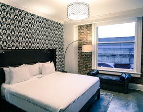 Q&C Hotel and Bar, New Orleans, Autograph Collection