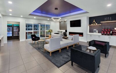 La Quinta Inn & Suites by Wyndham Austin - Cedar Park